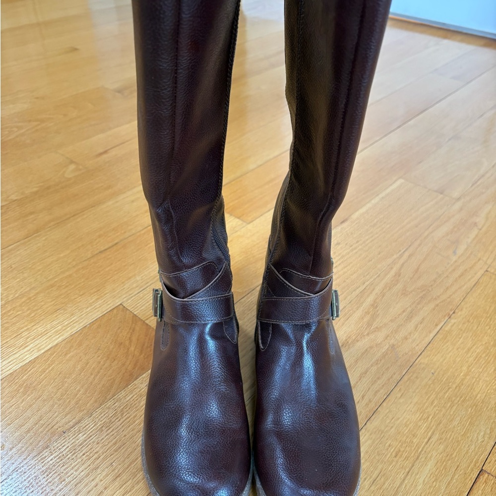 boc Dark Brown Boots with Buckle Detail